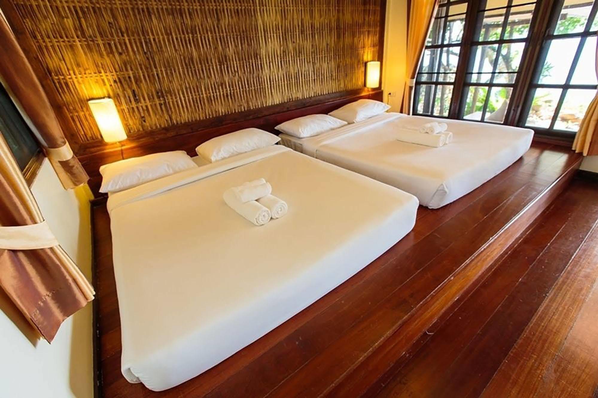 Captain Hook Resort @Koh Kood Ko Kut Kültér fotó